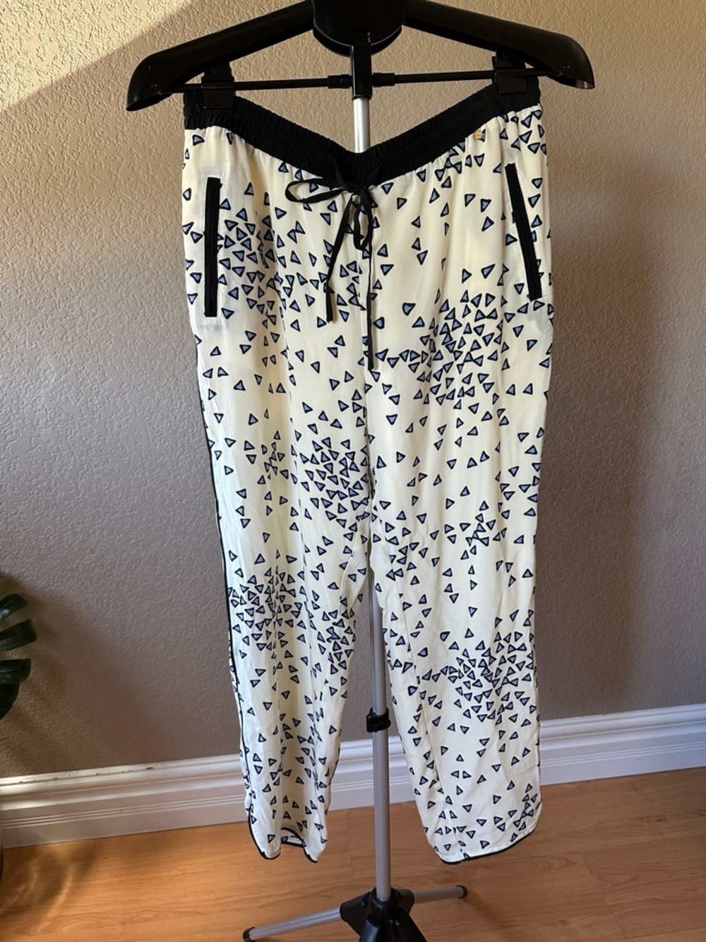 Cream and Black Silk Triangle Print Drawstring Pants